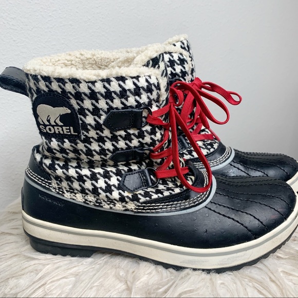sorel houndstooth boots